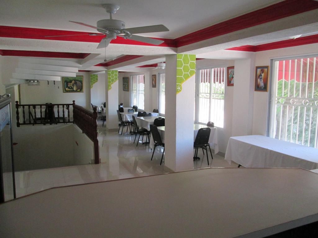 Seven Stars Hotel Musseau Esterno foto